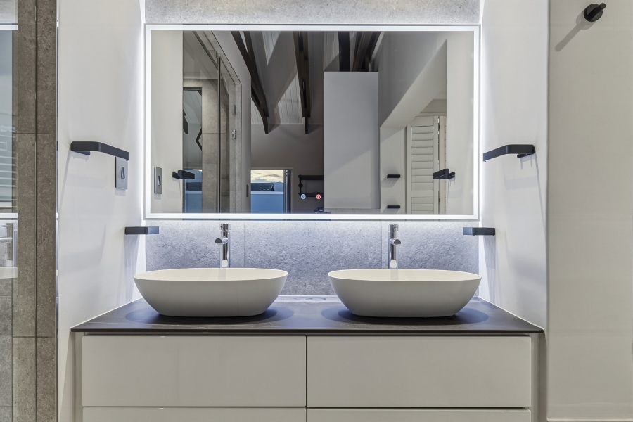 5 Bedroom Property for Sale in Southfield Western Cape